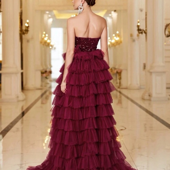 Contrast Sequin Split thigh high dress - Picture 4 of 4